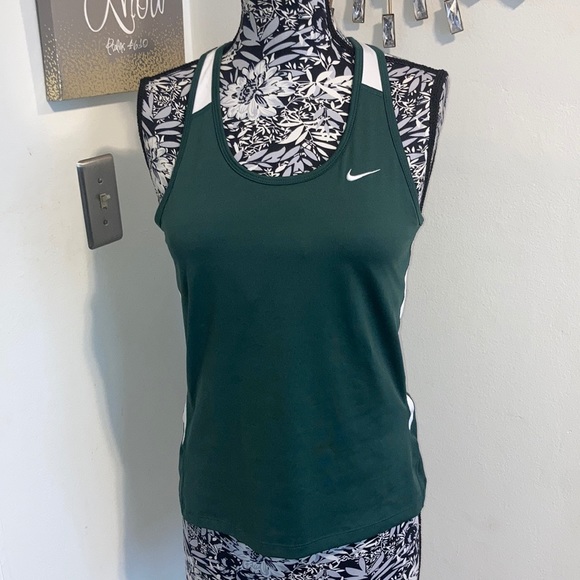 Nike Tops - Nike Tennis bra top